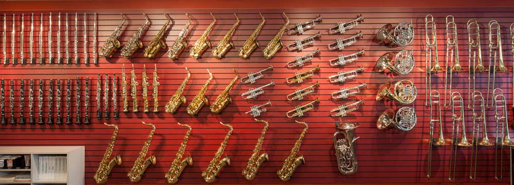 The Difference Between Brass and Woodwind Instruments