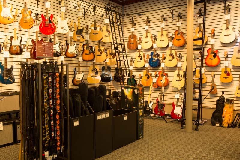 9 Great Guitar Accessories You Should Try